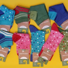 Bunte Socken aus Bio-Baumwolle Bunte Socken aus Bio-Baumwolle